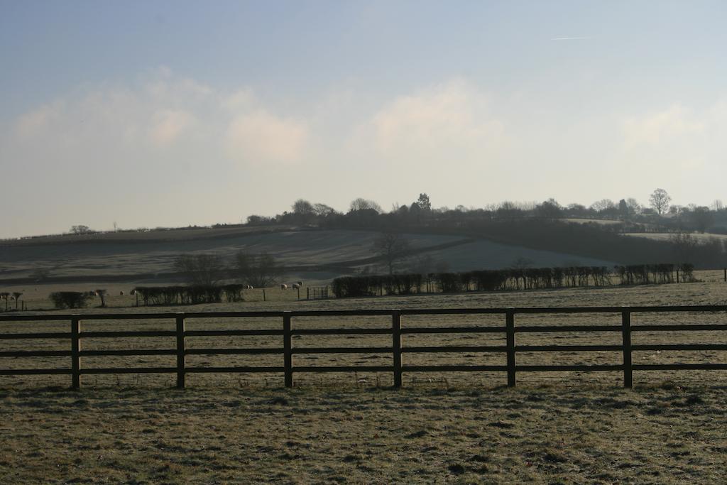 The Stables B&B @ Pear Tree Cottage Winslow Bagian luar foto