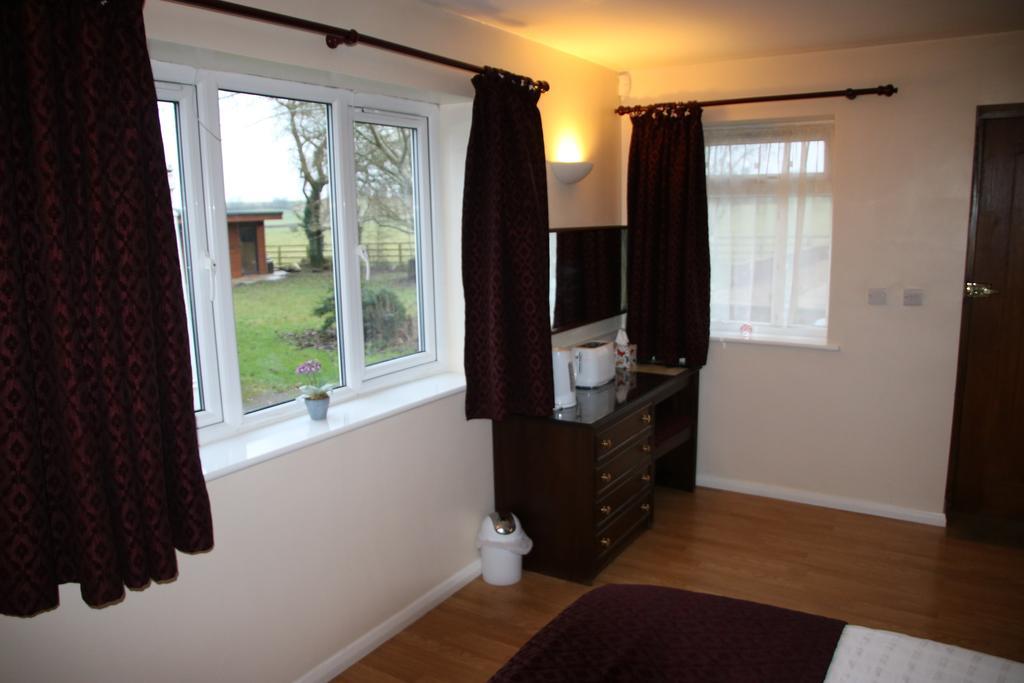 The Stables B&B @ Pear Tree Cottage Winslow Bagian luar foto