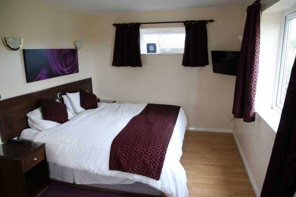 The Stables B&B @ Pear Tree Cottage Winslow Bagian luar foto
